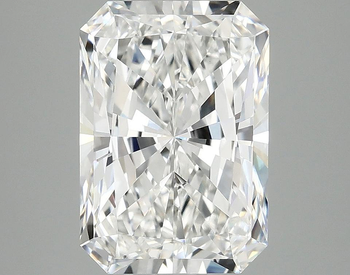 3.89 Carat Radiant Shaped Ideal Cut VVS2 IGI Certified Lab Grown Diamond