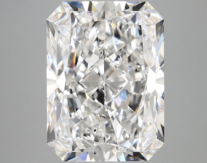 5.06 Carat Radiant Shaped Excellent Cut VS2 IGI Certified Lab Grown Diamond
