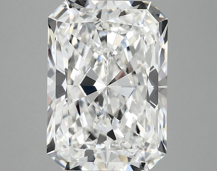 4.02 Carat Radiant Shaped Ideal Cut VVS2 IGI Certified Lab Grown Diamond