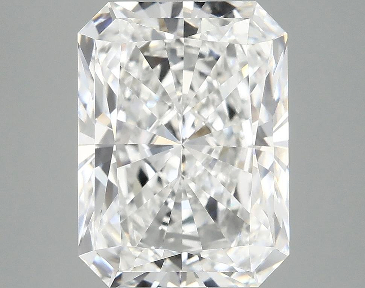 4.09 Carat Radiant Shaped Excellent Cut VVS2 IGI Certified Lab Grown Diamond