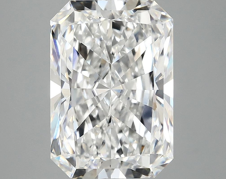 4.17 Carat Radiant Shaped Ideal Cut VVS2 IGI Certified Lab Grown Diamond