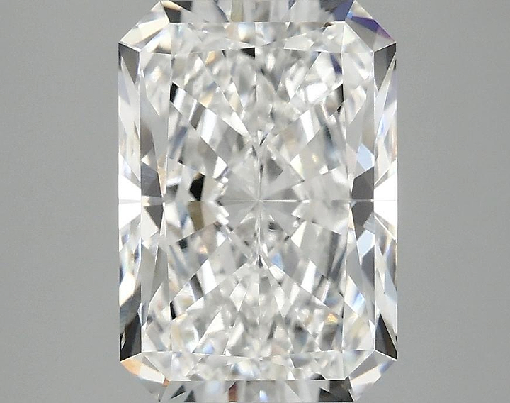3.02 Carat Radiant Shaped Ideal Cut VVS2 IGI Certified Lab Grown Diamond