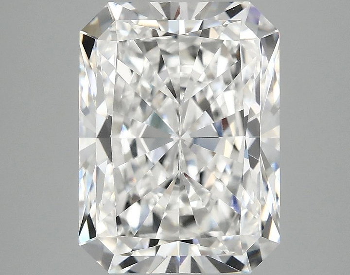 4.1 Carat Radiant Shaped Excellent Cut VVS2 IGI Certified Lab Grown Diamond