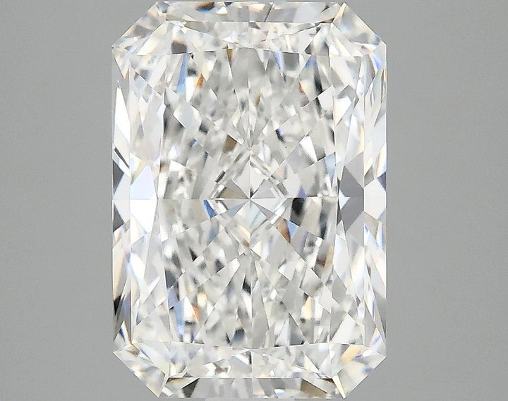 3.04 Carat Radiant Shaped Ideal Cut VVS2 IGI Certified Lab Grown Diamond