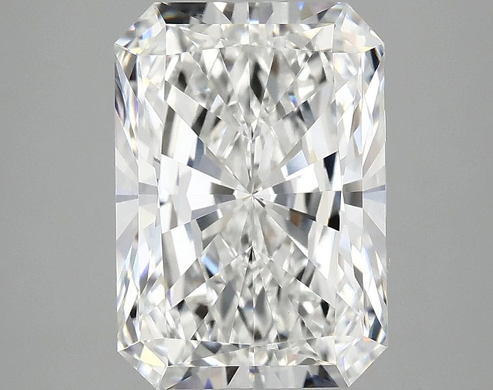 4.05 Carat Radiant Shaped Ideal Cut VVS2 IGI Certified Lab Grown Diamond