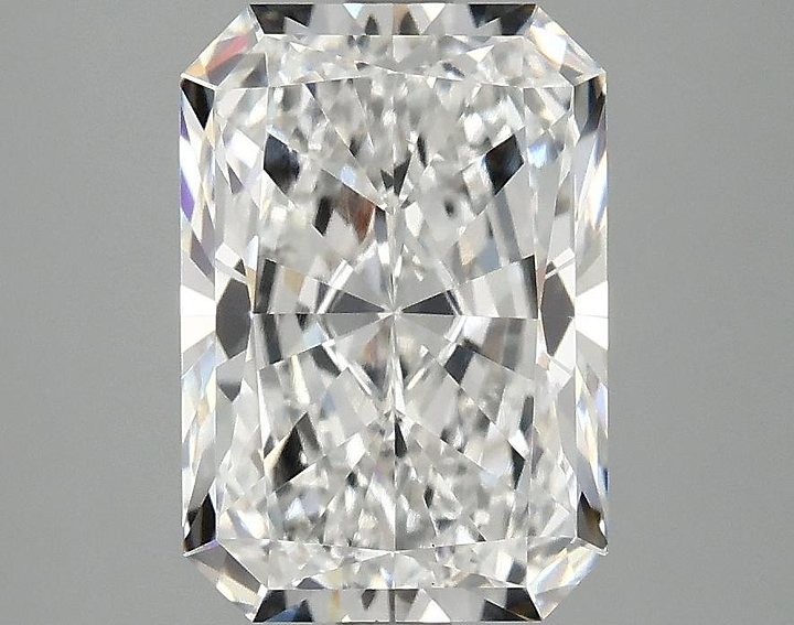 2.99 Carat Radiant Shaped Ideal Cut VS1 IGI Certified Lab Grown Diamond