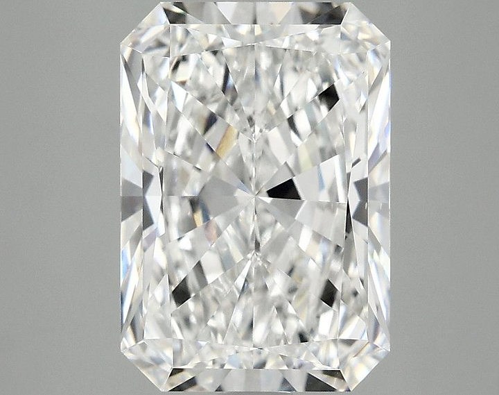 3.94 Carat Radiant Shaped Ideal Cut VS1 IGI Certified Lab Grown Diamond