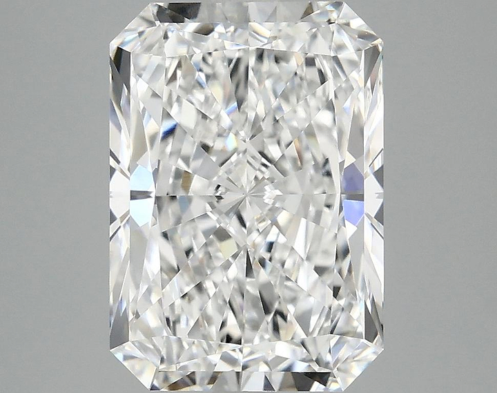 4.04 Carat Radiant Shaped Ideal Cut VVS2 IGI Certified Lab Grown Diamond