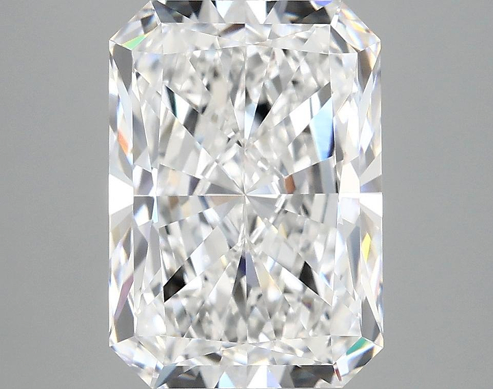 4.07 Carat Radiant Shaped Ideal Cut VVS2 IGI Certified Lab Grown Diamond