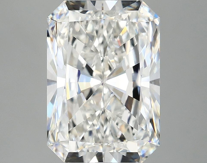 4.02 Carat Radiant Shaped Ideal Cut VVS2 IGI Certified Lab Grown Diamond