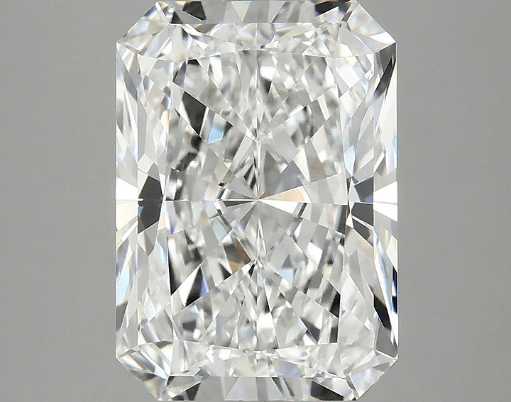 4.09 Carat Radiant Shaped Ideal Cut VVS2 IGI Certified Lab Grown Diamond