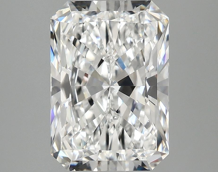 3.05 Carat Radiant Shaped Ideal Cut VS1 IGI Certified Lab Grown Diamond
