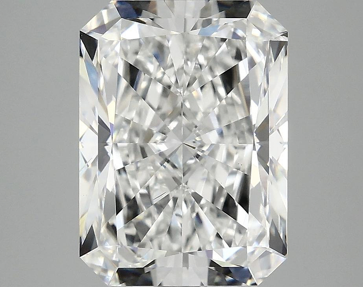 3.94 Carat Radiant Shaped Excellent Cut SI1 IGI Certified Lab Grown Diamond