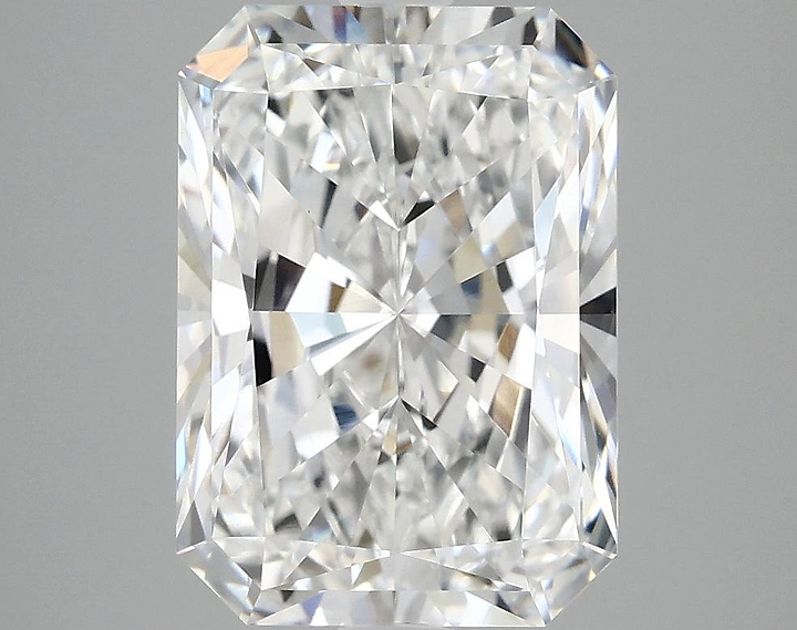 4.07 Carat Radiant Shaped Ideal Cut VS1 IGI Certified Lab Grown Diamond