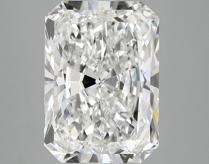 4.09 Carat Radiant Shaped Ideal Cut VVS2 IGI Certified Lab Grown Diamond