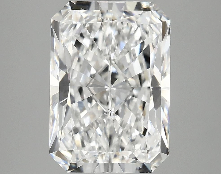 3.9 Carat Radiant Shaped Ideal Cut VVS2 IGI Certified Lab Grown Diamond
