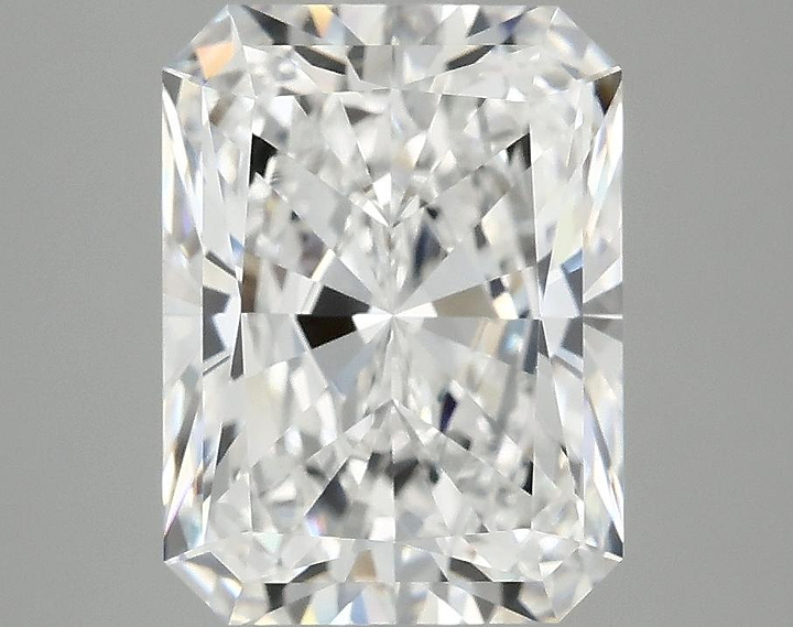 3.98 Carat Radiant Shaped Excellent Cut VVS2 IGI Certified Lab Grown Diamond