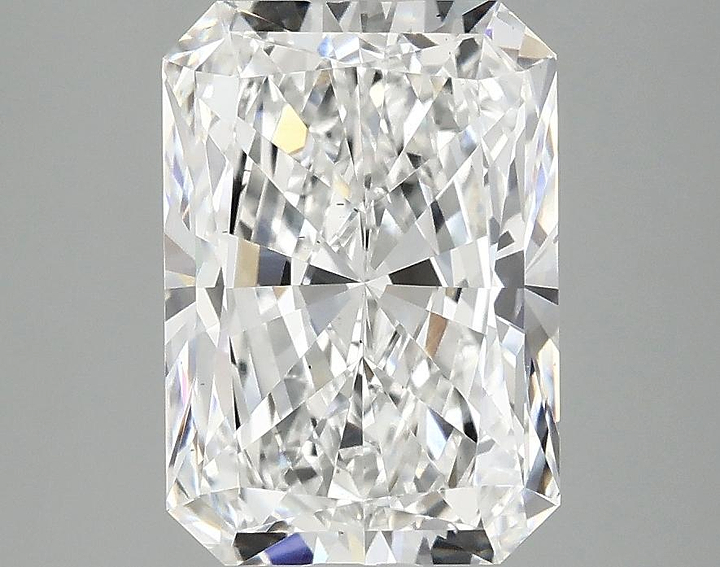 3.1 Carat Radiant Shaped Ideal Cut VS2 IGI Certified Lab Grown Diamond