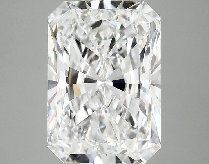 4.18 Carat Radiant Shaped Ideal Cut VS1 IGI Certified Lab Grown Diamond