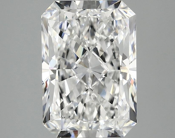 2.49 Carat Radiant Shaped Ideal Cut VVS2 IGI Certified Lab Grown Diamond