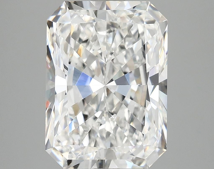 4.02 Carat Radiant Shaped Excellent Cut VVS2 IGI Certified Lab Grown Diamond