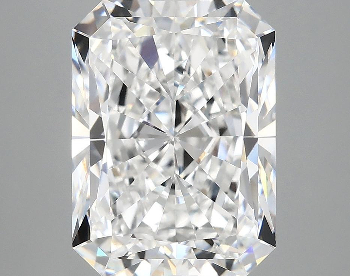 4.03 Carat Radiant Shaped Excellent Cut VVS2 IGI Certified Lab Grown Diamond