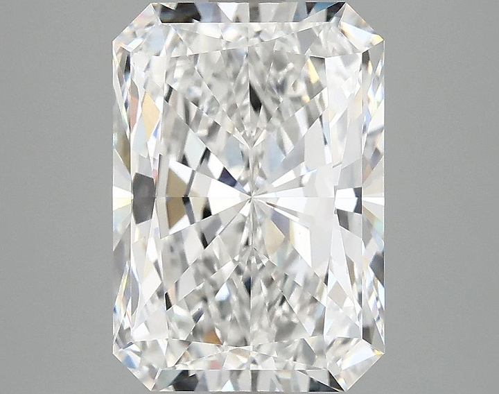 3.83 Carat Radiant Shaped Ideal Cut VS1 IGI Certified Lab Grown Diamond