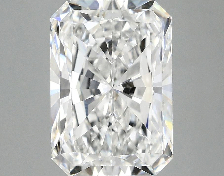 3.06 Carat Radiant Shaped Ideal Cut VVS2 IGI Certified Lab Grown Diamond