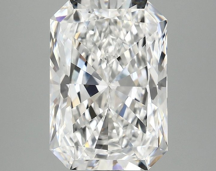 3.97 Carat Radiant Shaped Ideal Cut VVS2 IGI Certified Lab Grown Diamond