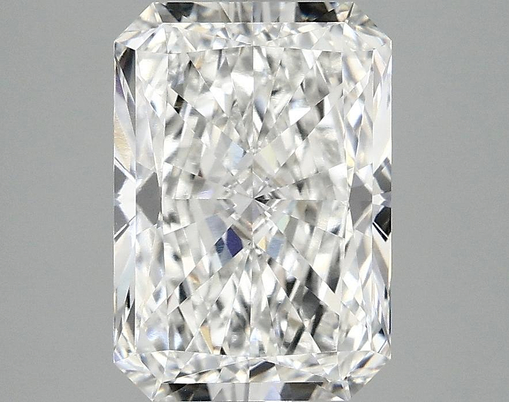 3.03 Carat Radiant Shaped Ideal Cut VVS2 IGI Certified Lab Grown Diamond