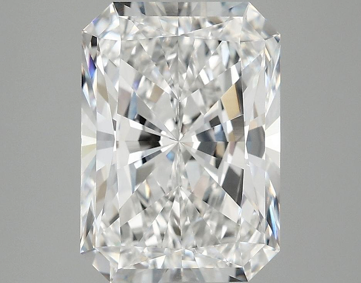 3.77 Carat Radiant Shaped Ideal Cut VVS2 IGI Certified Lab Grown Diamond