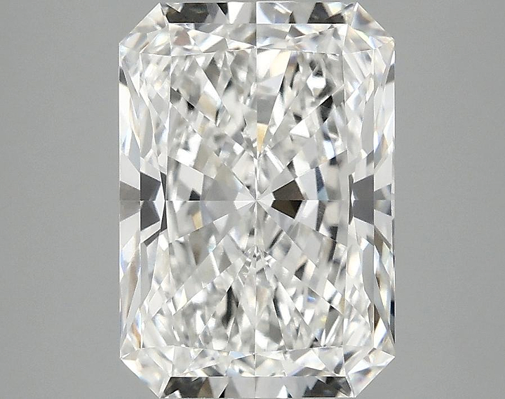3.1 Carat Radiant Shaped Ideal Cut VVS2 IGI Certified Lab Grown Diamond