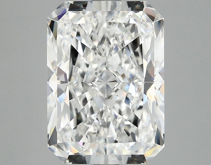 4.02 Carat Radiant Shaped Ideal Cut VVS2 IGI Certified Lab Grown Diamond