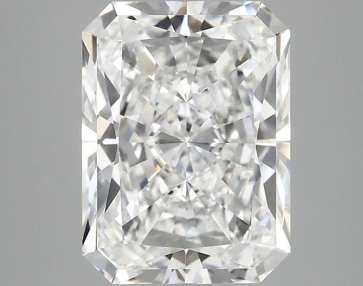 4.04 Carat Radiant Shaped Excellent Cut VVS2 IGI Certified Lab Grown Diamond