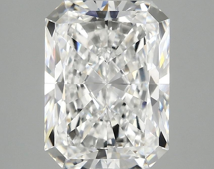 3.09 Carat Radiant Shaped Excellent Cut VS1 IGI Certified Lab Grown Diamond