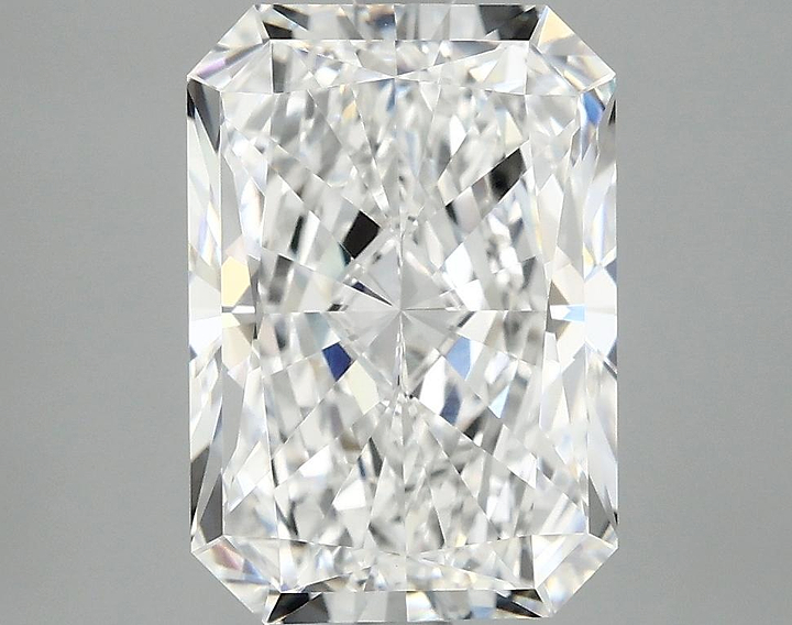 4.1 Carat Radiant Shaped Ideal Cut VVS2 IGI Certified Lab Grown Diamond
