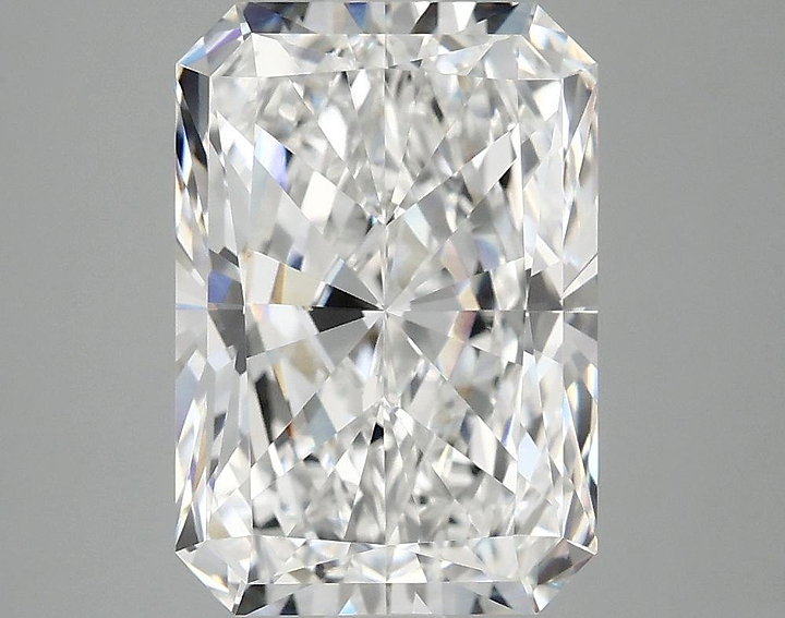 4.09 Carat Radiant Shaped Ideal Cut VVS2 IGI Certified Lab Grown Diamond