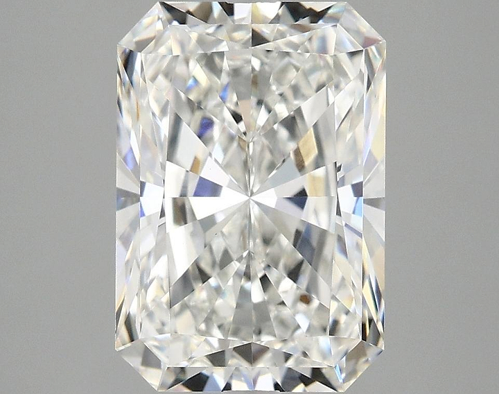 3.1 Carat Radiant Shaped Ideal Cut VVS2 IGI Certified Lab Grown Diamond