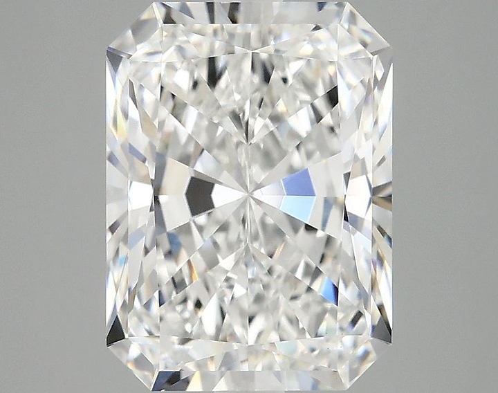 3.77 Carat Radiant Shaped Excellent Cut VS1 IGI Certified Lab Grown Diamond
