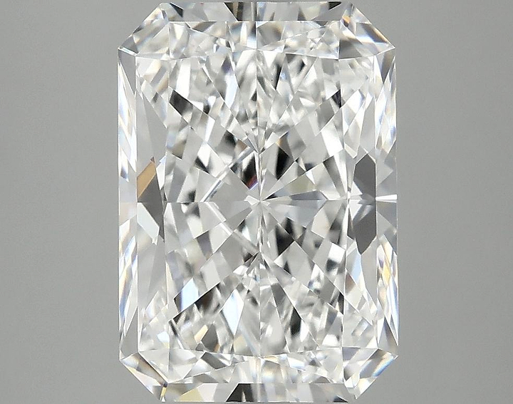 4.05 Carat Radiant Shaped Ideal Cut VVS2 IGI Certified Lab Grown Diamond