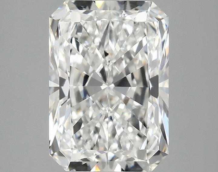 3.08 Carat Radiant Shaped Ideal Cut VVS2 IGI Certified Lab Grown Diamond