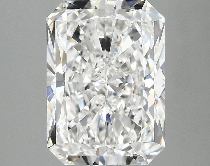 3.07 Carat Radiant Shaped Ideal Cut VS1 IGI Certified Lab Grown Diamond