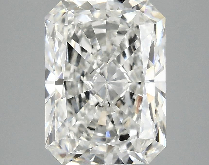 3.07 Carat Radiant Shaped Excellent Cut VVS2 IGI Certified Lab Grown Diamond