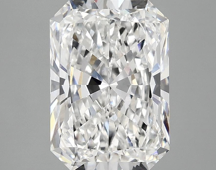 3.09 Carat Radiant Shaped Ideal Cut VS1 IGI Certified Lab Grown Diamond