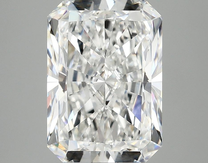 4.06 Carat Radiant Shaped Ideal Cut VVS2 IGI Certified Lab Grown Diamond