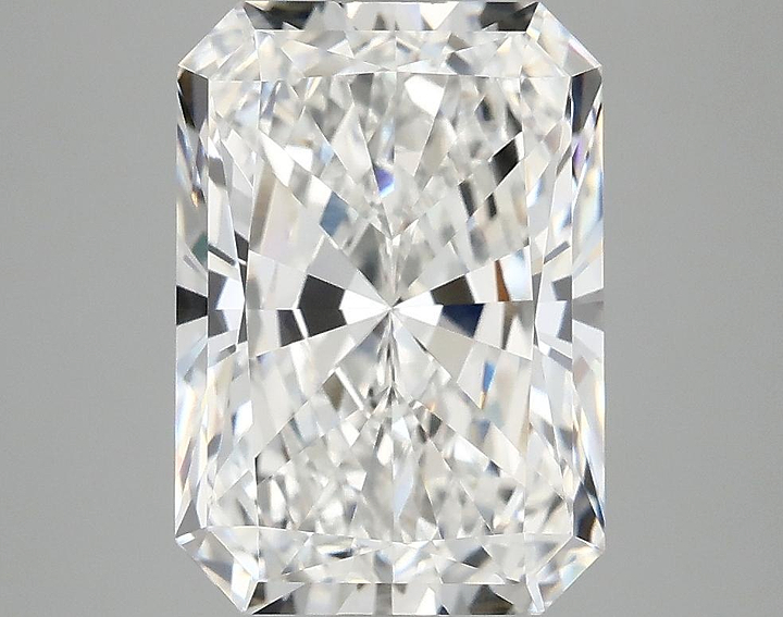 4.05 Carat Radiant Shaped Ideal Cut VVS2 IGI Certified Lab Grown Diamond