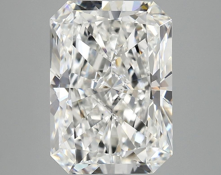 4.29 Carat Radiant Shaped Ideal Cut VVS2 IGI Certified Lab Grown Diamond