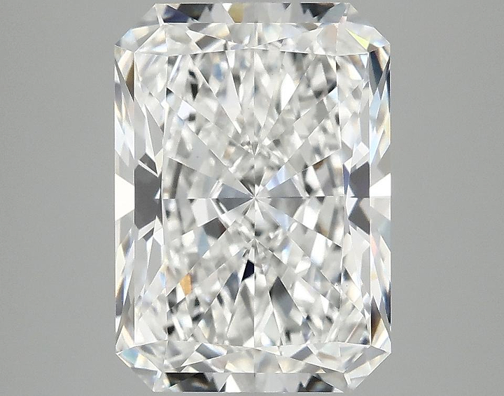 4.02 Carat Radiant Shaped Ideal Cut VVS2 IGI Certified Lab Grown Diamond