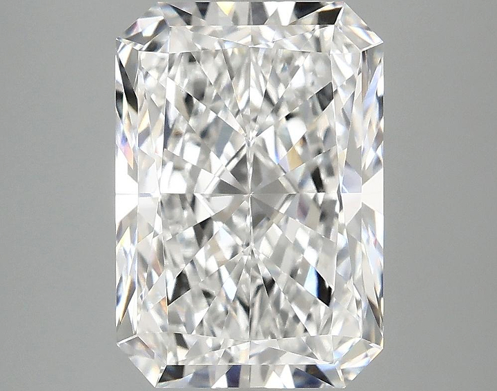 4.01 Carat Radiant Shaped Ideal Cut VVS2 IGI Certified Lab Grown Diamond