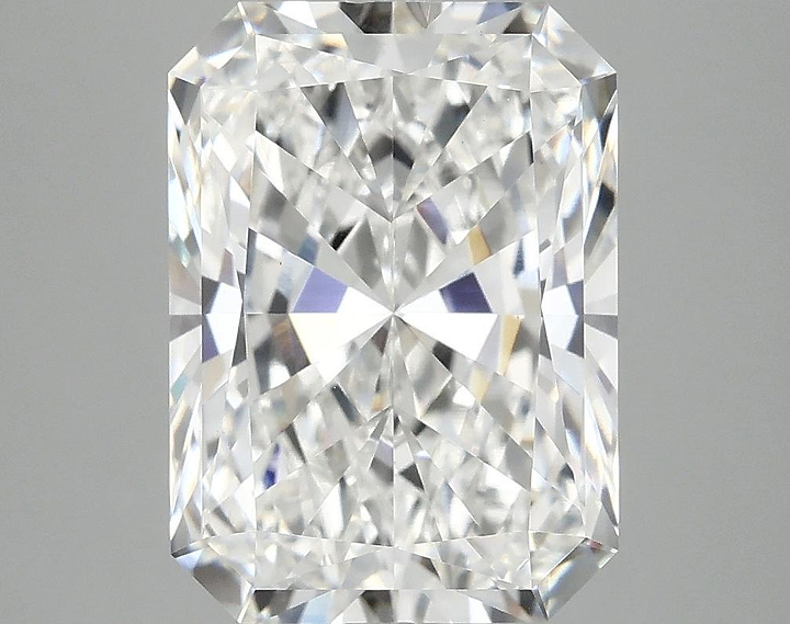 4.99 Carat Radiant Shaped Excellent Cut VS1 IGI Certified Lab Grown Diamond
